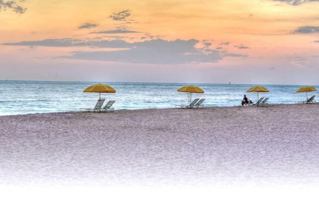 Where The Sun Meets The Water سانت بيتي بيتش المظهر الخارجي الصورة